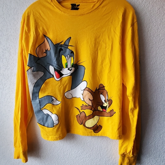 Tops - Tom and Jerry long graphic shirt